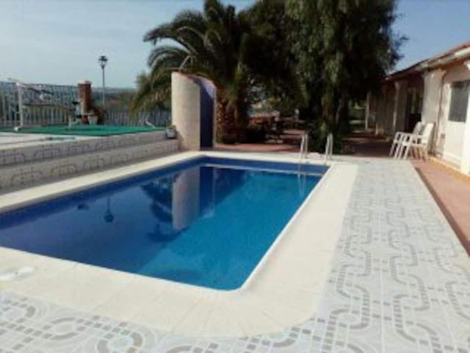 Recovery Mountain 2 Separate Beds In Room B&B Αλικάντε Εξωτερικό φωτογραφία